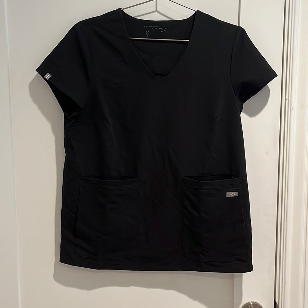 Figs Cusco Top in Black